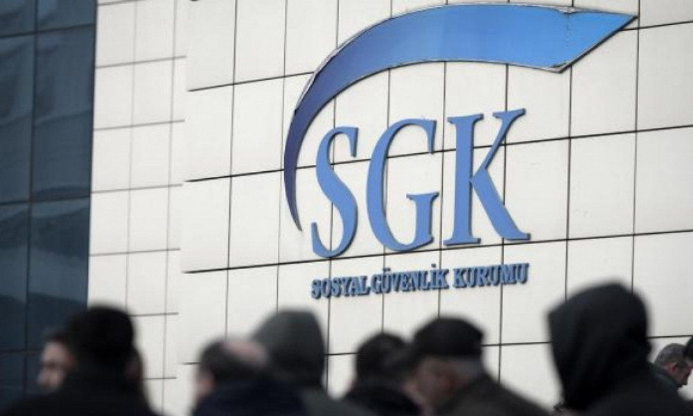 SGK’dan Beklenmeyen Hamle! Emekli Maaşlarını Kesmek İçin Harekete Geçti! İşte O Detaylar