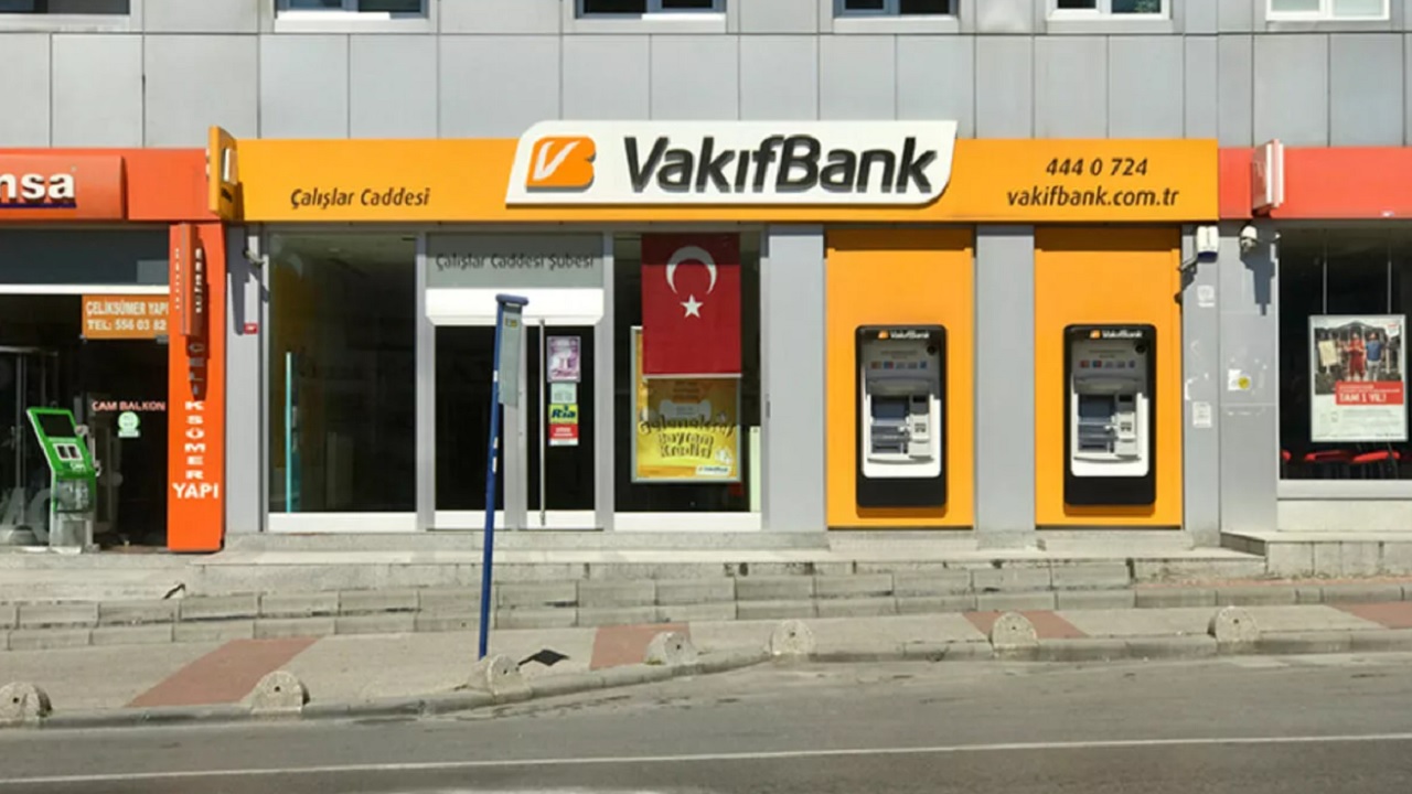 Vakıfbank, Az Önce Duyurdu! Bugün İtibariyle Başvuru Yapana 3 Gün İçerisinde 90.000 TL Para Hesaplarınıza Yatacak!